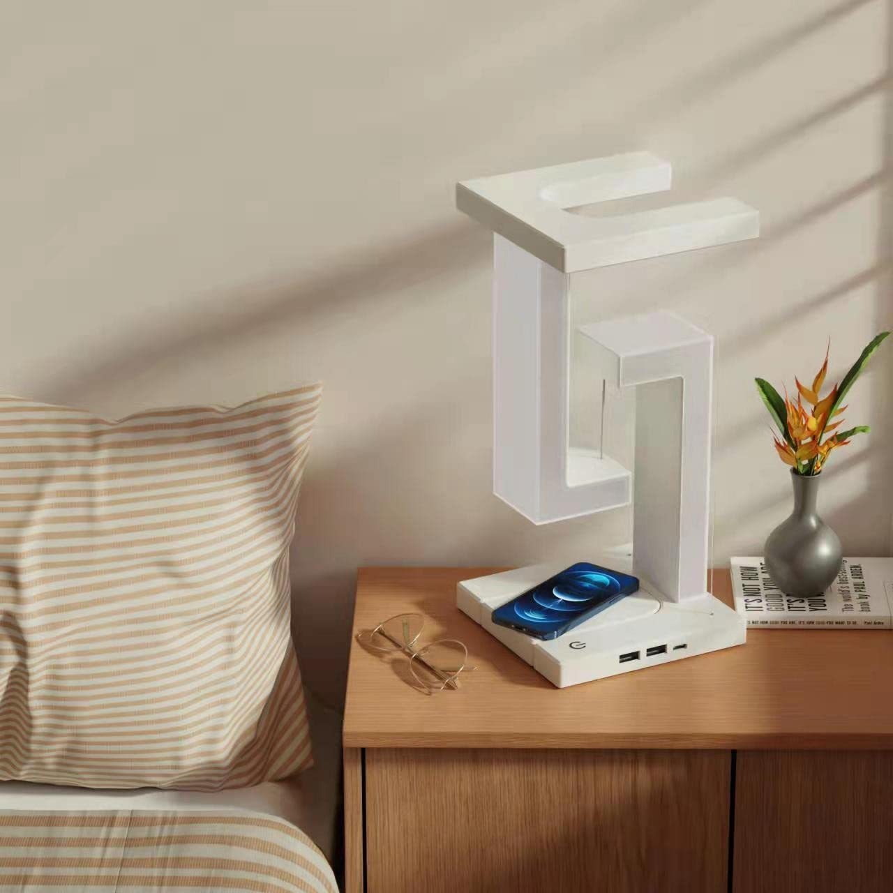 Tensegrity Lamp x Wireless Charging